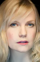 Лора Харрис